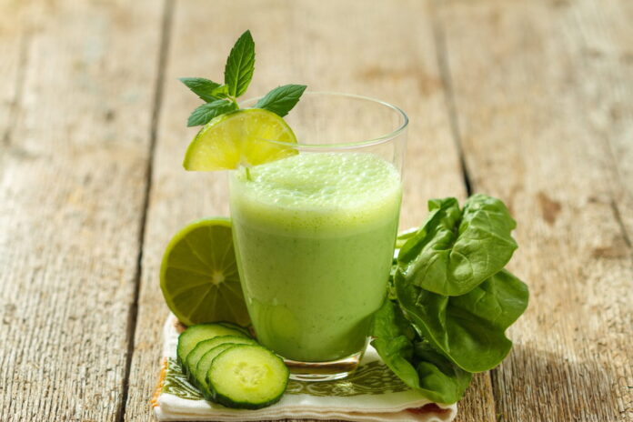Receta del licuado verde para nutrir tu cerebro.