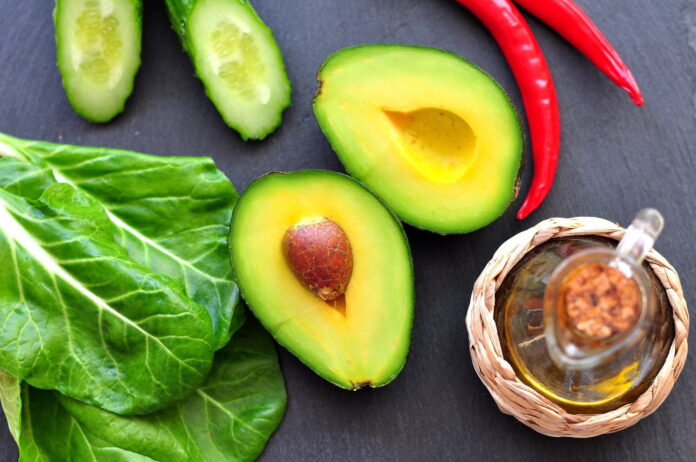 El aguacate es un superalimento debido a que otorga varios beneficios al cuerpo.