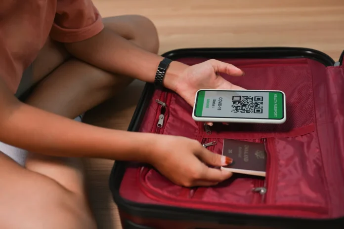 En este artículo te explicamos todo lo que necesitas saber sobre este documento que se utiliza para permitir que las personas viajen de manera segura durante la pandemia de COVID-19.